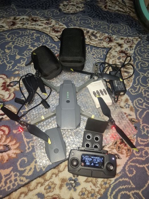 Продам квадрокоптер дрон Mavic pro