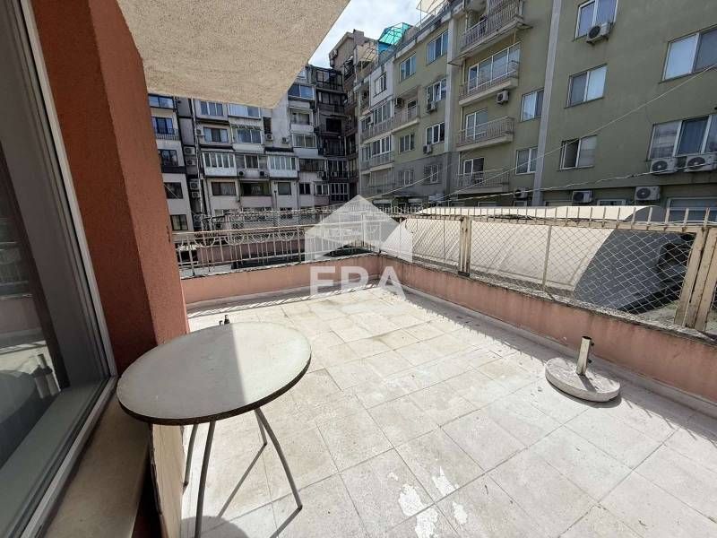 Дава се под наем Офис в Варна, Център - 105 кв.м за 987.36 € - Снимка #4