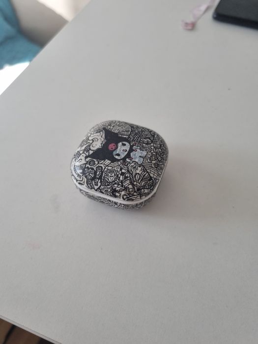 Продам наушники Samsung buds2