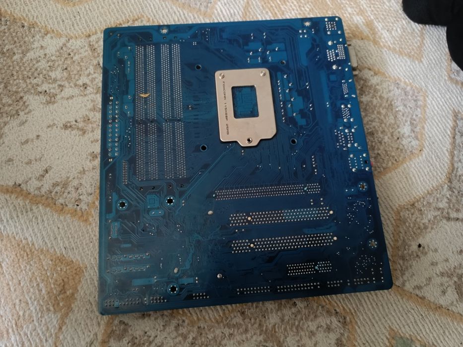 Материнская плата