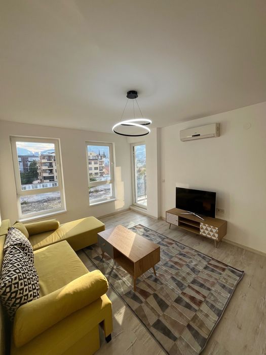 Дава се под наем Двустаен апартамент в Асеновград - 60 кв.м за 306 € - Снимка #2