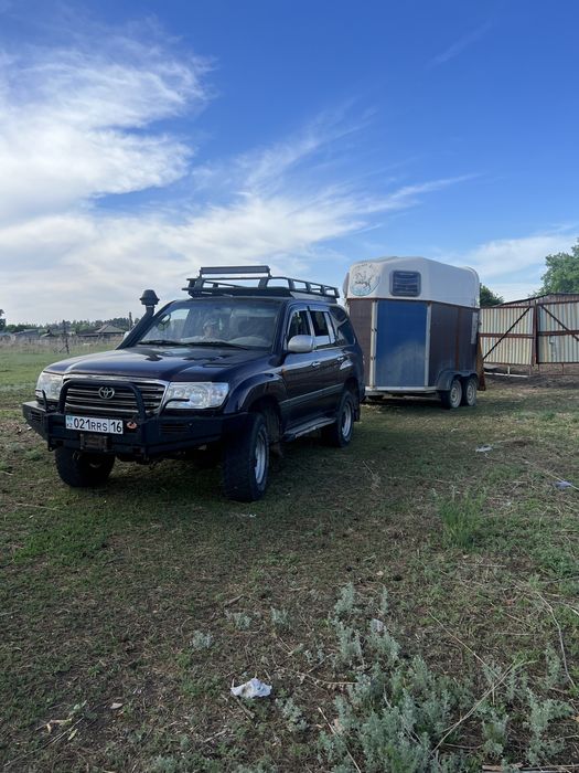 Прицеп коневозка