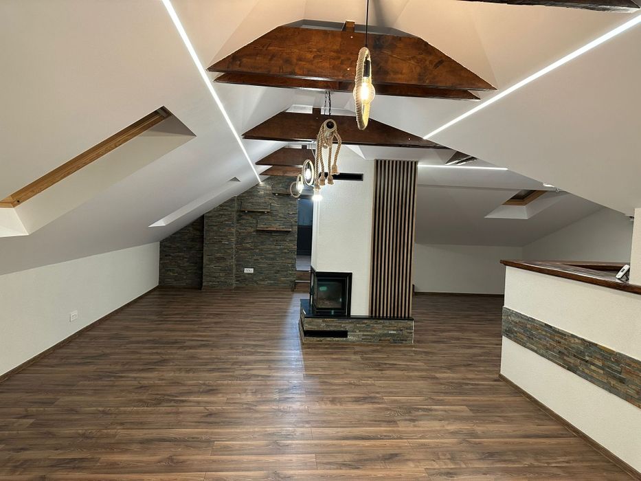 Amenajări interioare izolații mansarde- rigips, parchet, gresie