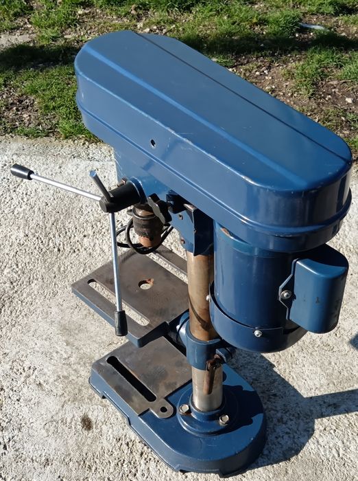 Bormașina de banc, cu coloană, motor 350W