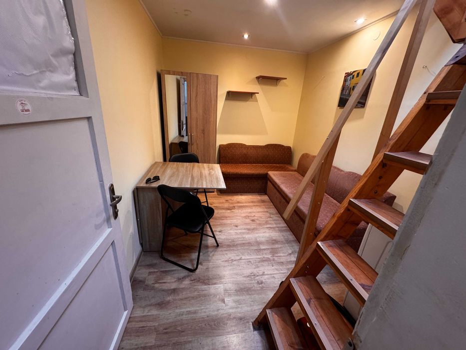 Дава се под наем Едностаен апартамент в Варна, Център - 30 кв.м за 178.5 € - Снимка #3