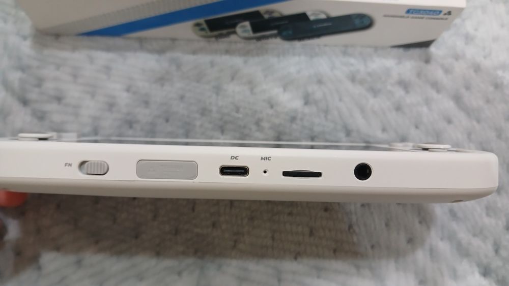 TRIMUI SMART PRO ретро консоль