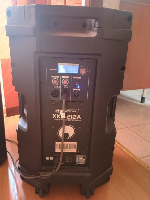 Vând dezmembrez boxe active Omnitronic