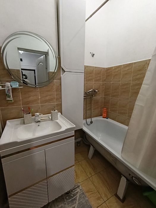 3хкомн кв, 5 эт, 15мкр