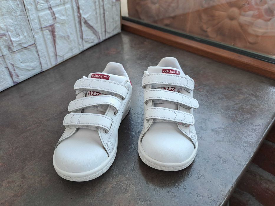 детски маратонки,кецове,спортни обувки,адидас,Adidas,номер 23