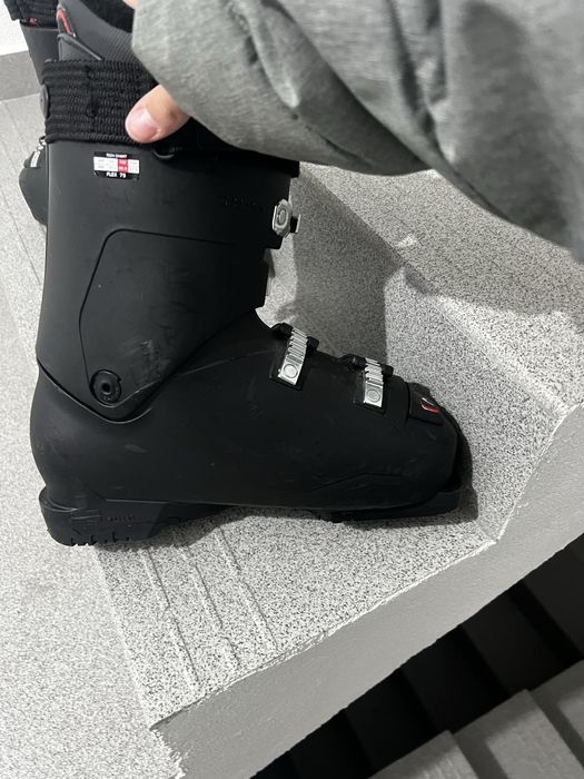 Продавам ски обувки HEAD.