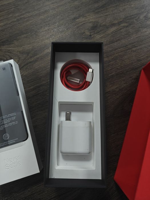 OnePlus 9 5G продам