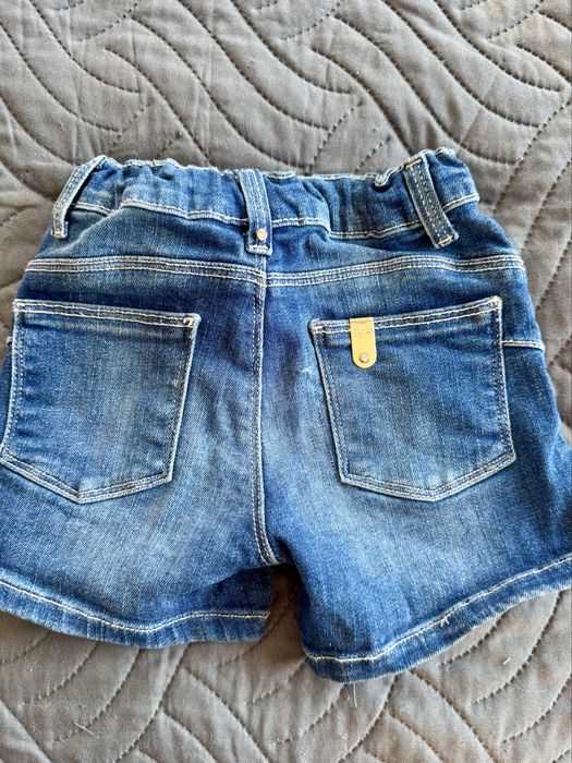 Дънкови къси панталони  на Liu -jo.Обличани  1-2пъти