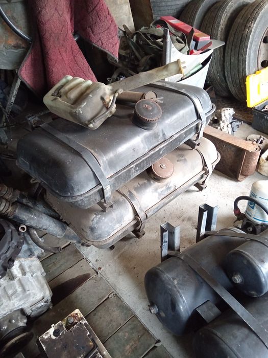 Продам споилер на Ман 8150
