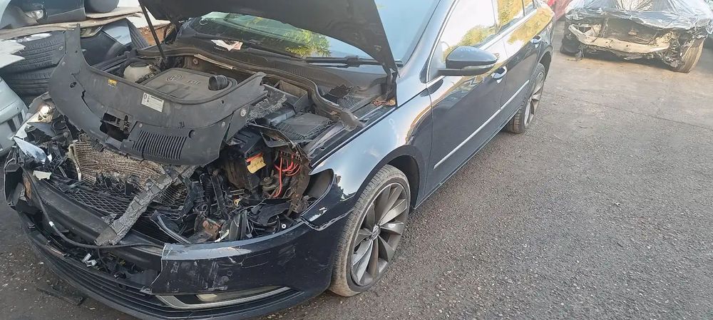 Dezmembrari / Dezmembrez Volkswagen Passat CC 2.0 CFGC cutie automată QZP cod culoare LC9X