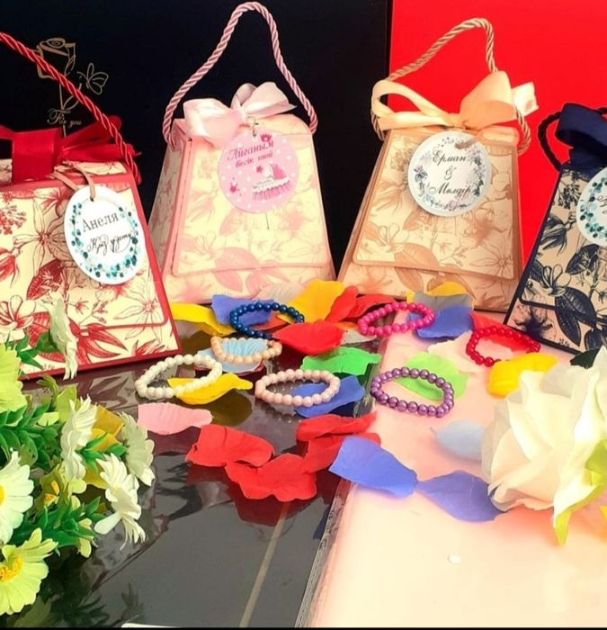 Бонбоньерка тойбастар