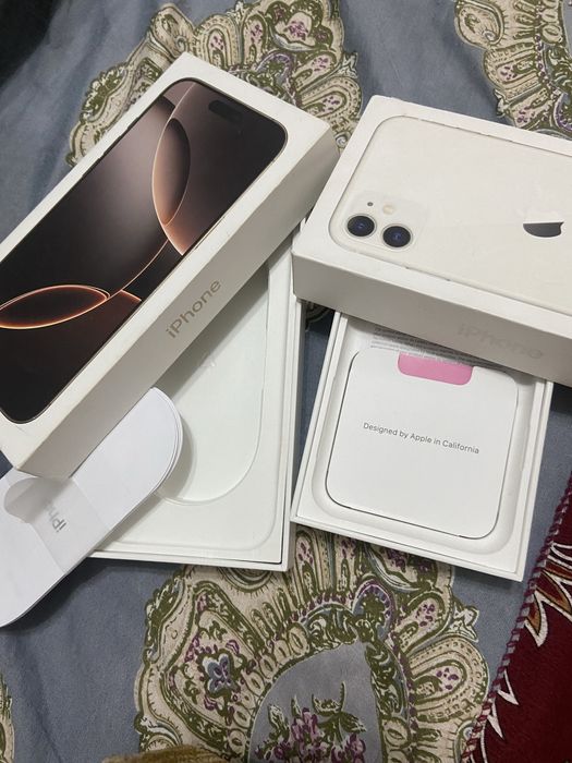 Айфон коробка 11 16 про.