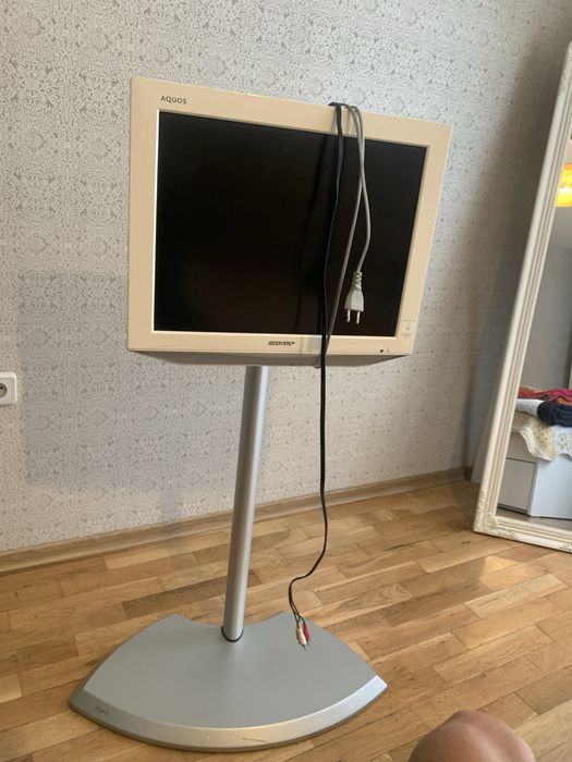 Sharp AQUOS LCD 20 inch