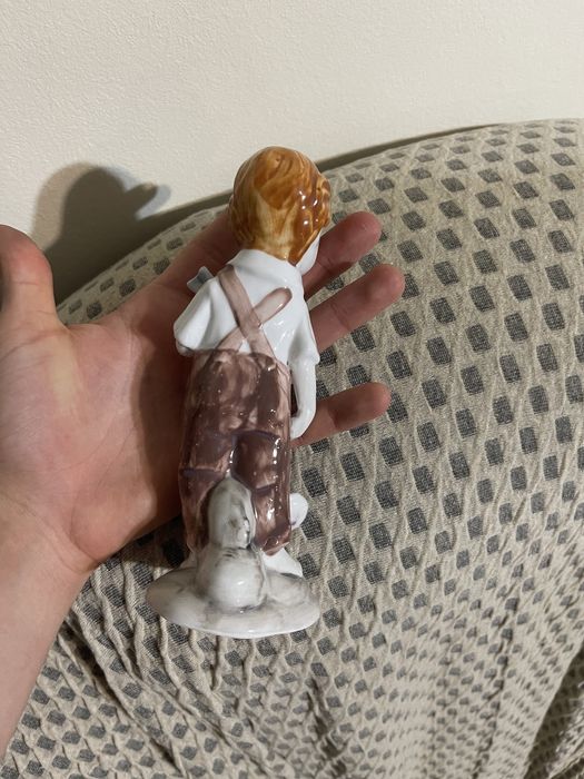 bibelou  cu un copil