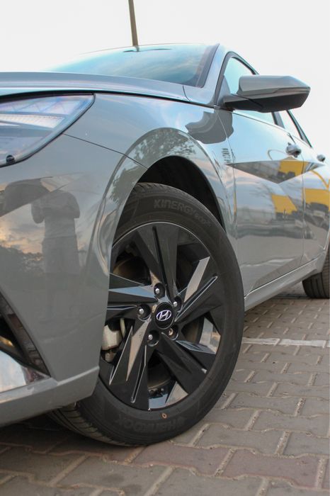 Hyundai Elantra Highway