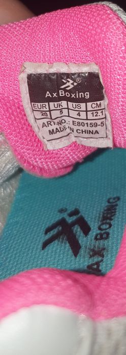 Adidasi bebe marimea 20