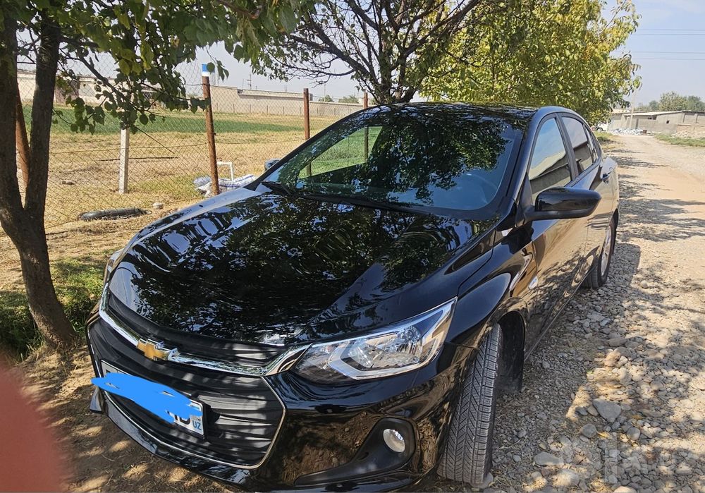 Onix 3 pozetsiya