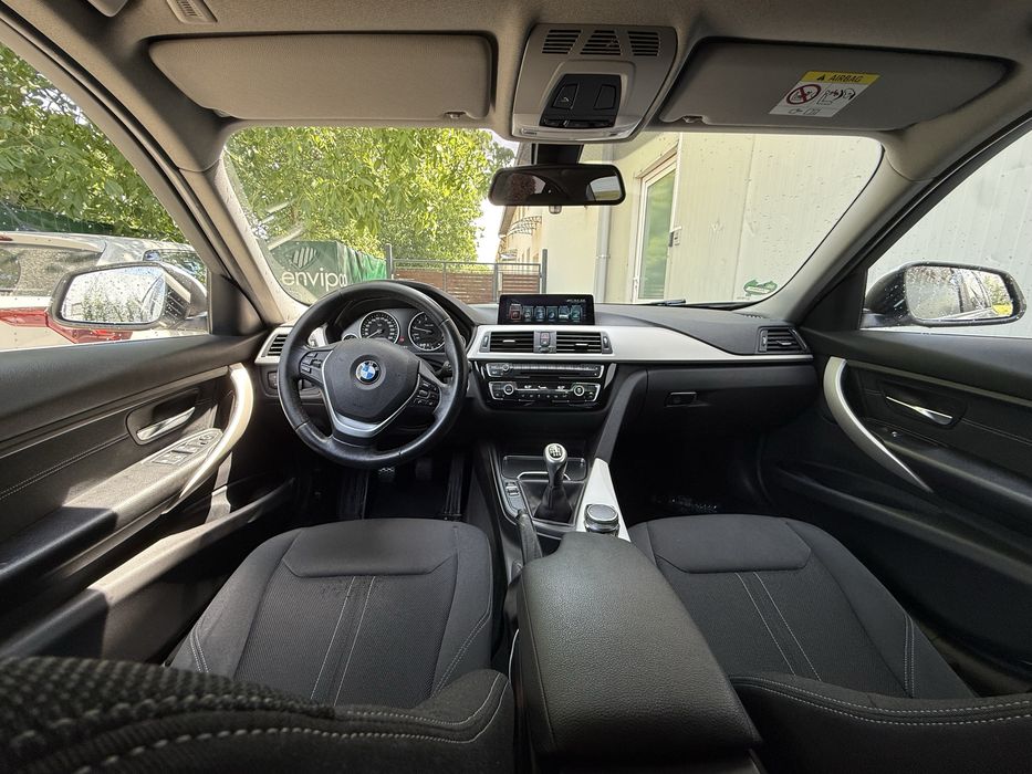 BMW Seria F30 /318i Facelift (2017)