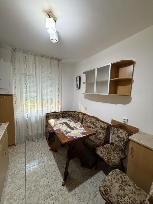 Inchiriez apartament in Campia Turzii