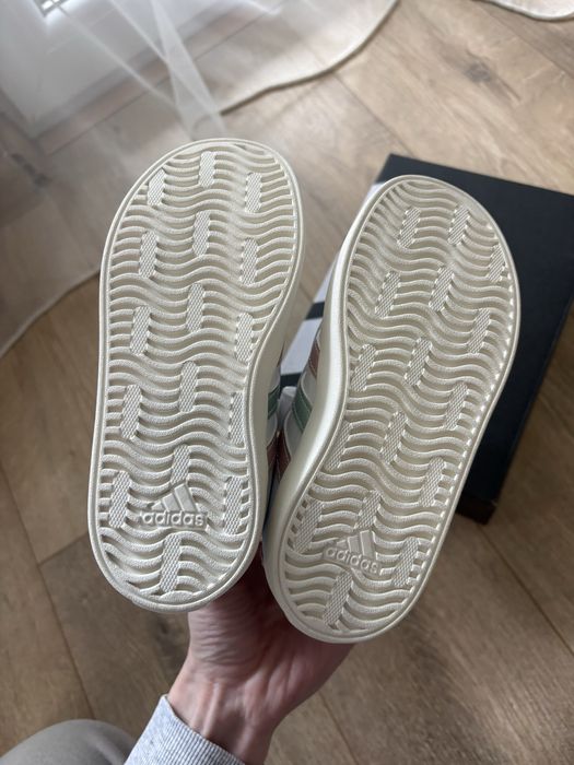Кецове Adidas Court 26