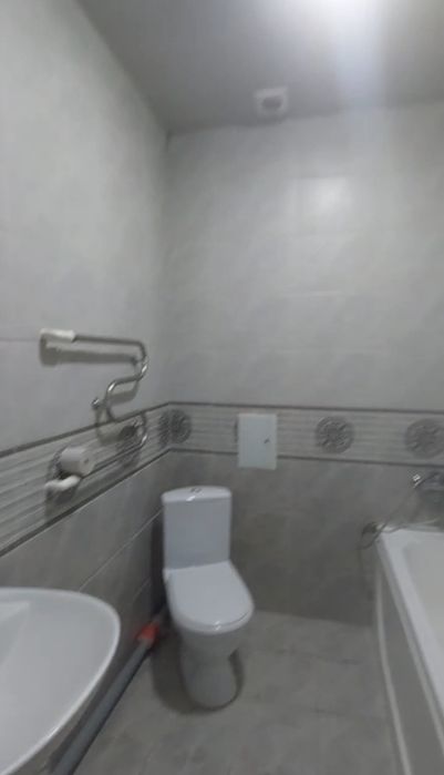 Сурочна продажа квартира нурафшон навастройка викупгаям берлади % сиз