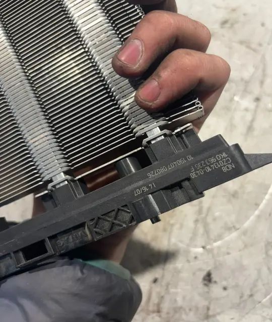 rezistență electrică auxiliară 1K0 963 235 F Skoda Octavia 2007