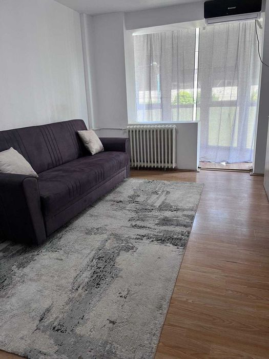 Inchiriez apartament cu 2 camere  peste drum de Iulius Mall