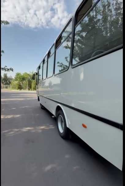 Сотилади Автобус Isuzu SAZ HC40.