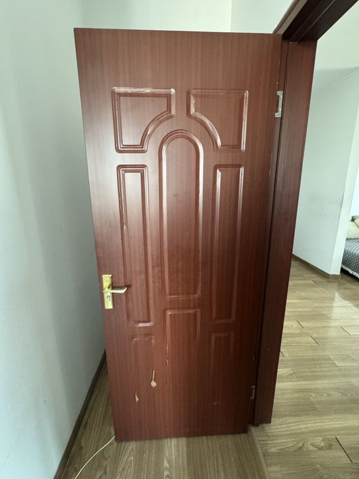 Продам двери межкомнатные