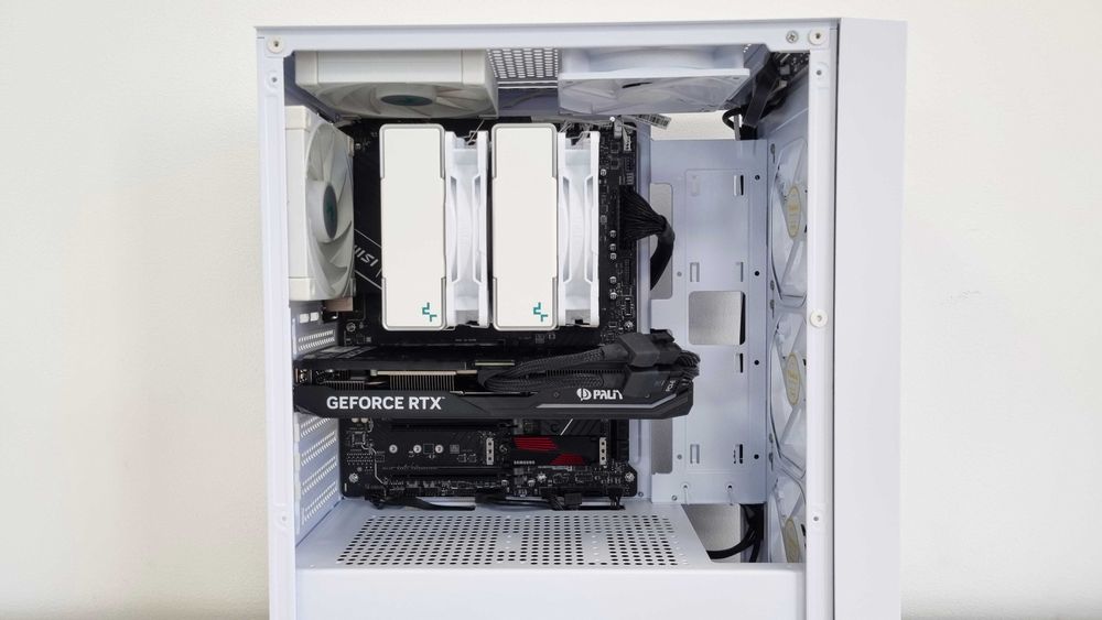 Работна станция / геймърски компютър i7-14700KF RTX 4070 Super 64GB