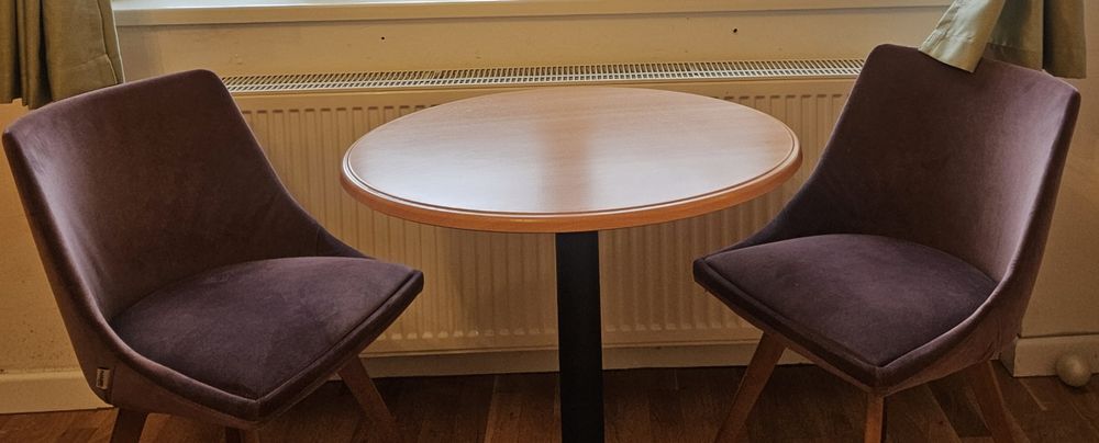 Blat rotund werzalit