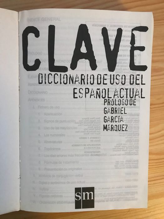 Испанско-испански тълковен речник Clave