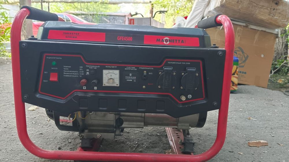 Продам бензиновый генератор Magnetta GFE4500