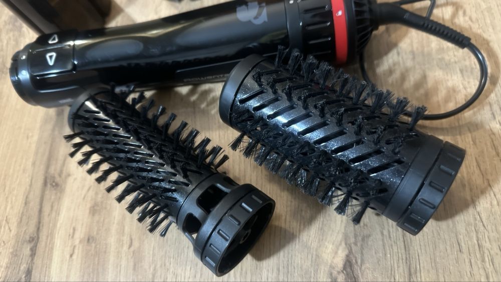 Rowenta KARL LAGERFELD фен щётка