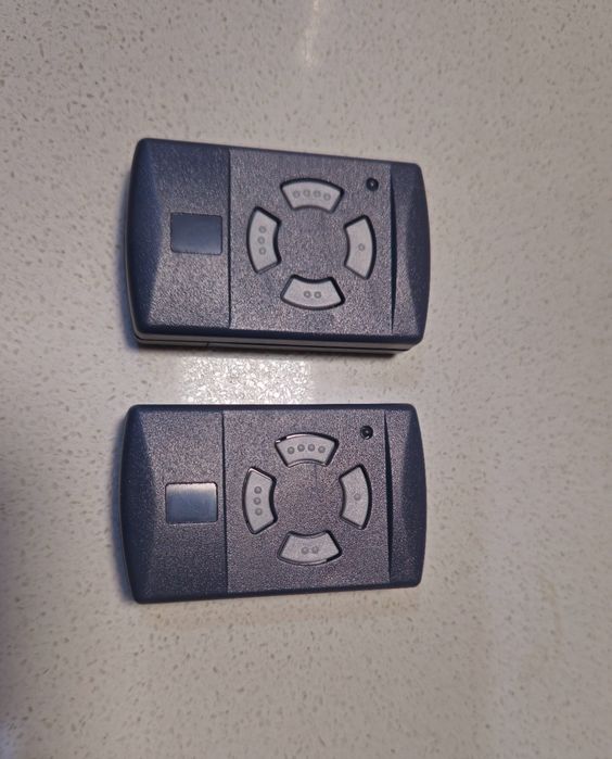 Hormann HSM 4 - 40.685 MHz сиви бутони