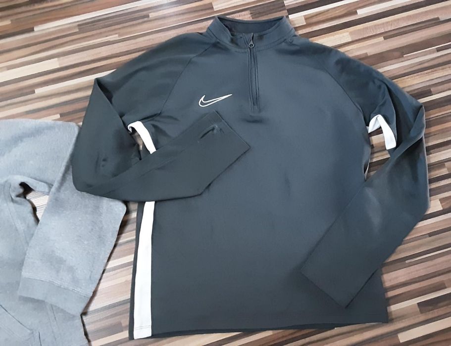 ( L 147-158) Nike оригинални дрехи