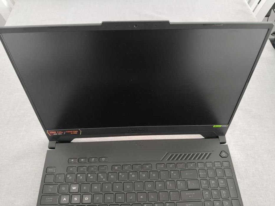 Laptop gaming ca nou ASUS TUF F15 cu i7 13620H 4.90GHz / 32GB RAM / RTX 4070 8GB / SSD 1TB