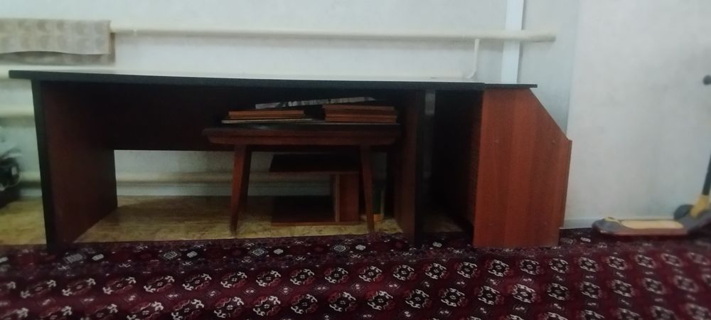 Офисный стол в отличном состоянии