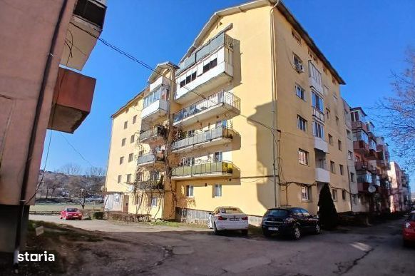 Cota 3/8 din Apartament 2 camere, Deva, Jud Cluj — fotografia 1