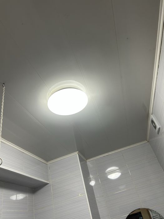 Продаются люстры