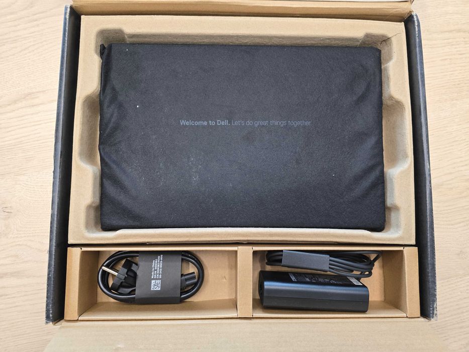 Лаптоп Dell Latitude 5430 14.0 Core i5-1235U 8 GB RAM 256 GB SSD