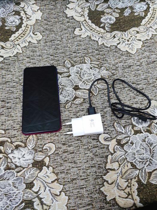 Продаю Oppo rx17 neo