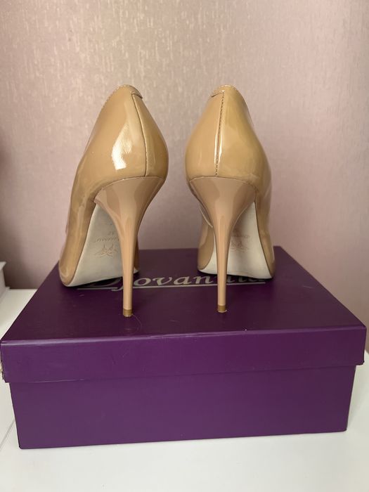 Базовые кожаные туфли