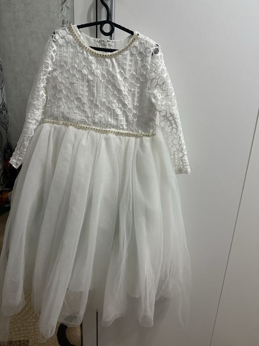 продам платье детские