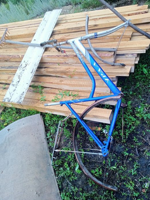 Продам бу велосипед на запчасти