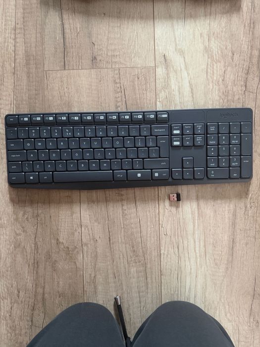 Vand tastatura wireless logitech